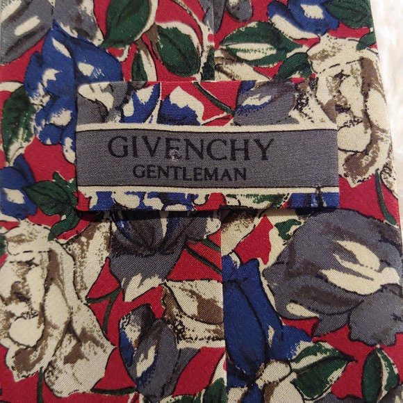 Givenchy 100% Silk Showy Rose Gentlemans Tie - Picture 3 of 9